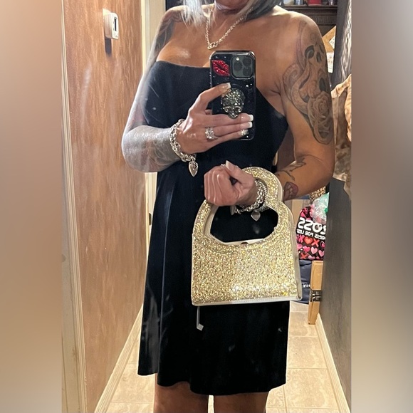 🌹NWT- ALessia Elegant Champagne Embellished Women's Bag with Heart shape handle🌹 - Picture 14 of 14